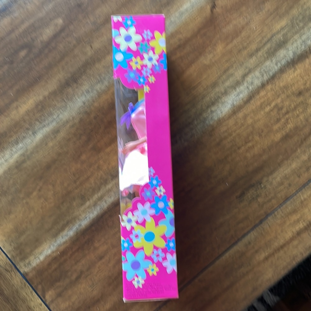 New in Box Easter Russell Stover Candies Special Edition Barbie - Picture 4 of 4
